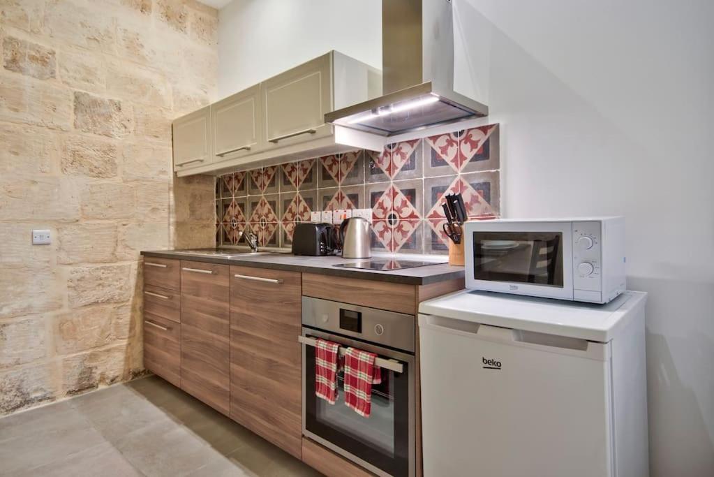 Vallettastay Old Lodge Apartment 1 Εξωτερικό φωτογραφία