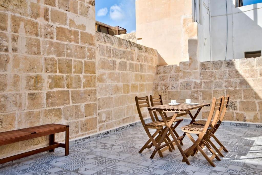 Vallettastay Old Lodge Apartment 1 Εξωτερικό φωτογραφία