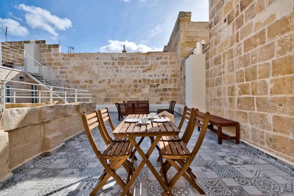Vallettastay Old Lodge Apartment 1 Εξωτερικό φωτογραφία