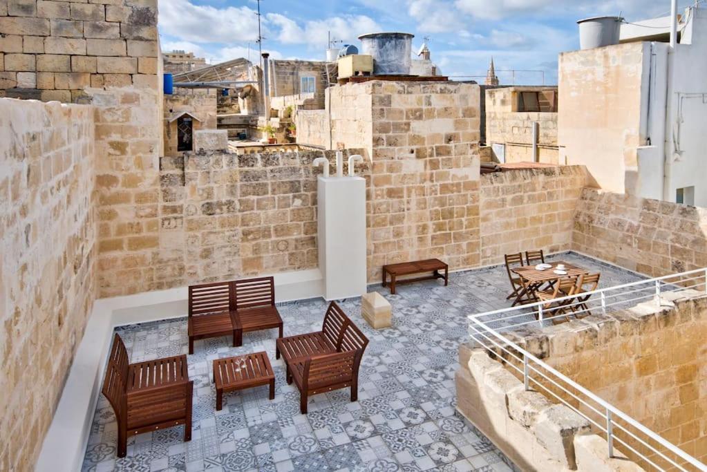Vallettastay Old Lodge Apartment 1 Εξωτερικό φωτογραφία